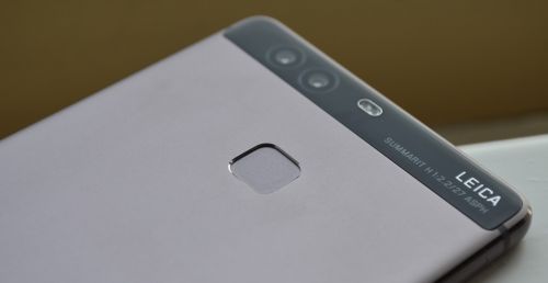 Huawei P9 din spate
