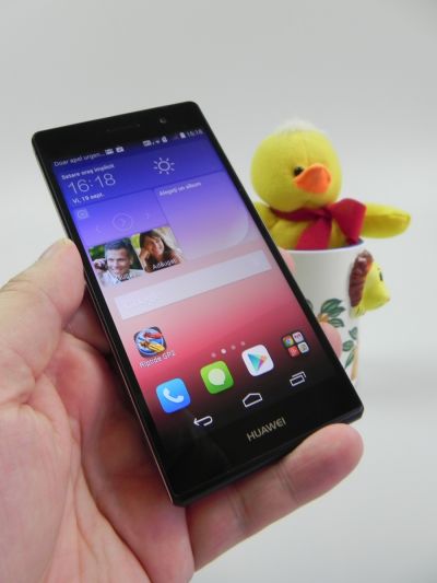 Display-ul lui Huawei Ascend P7