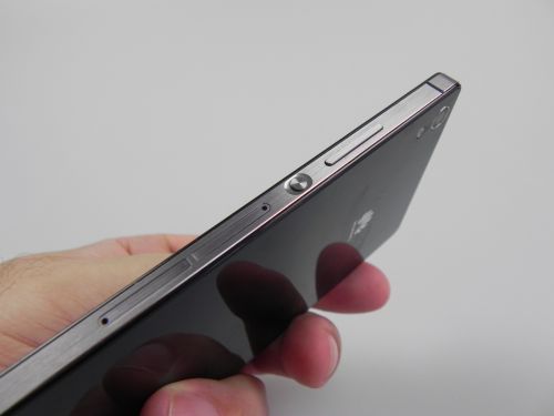 Specificatii Huawei Ascend P7