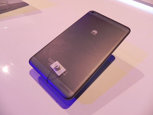 MWC 2014: Huawei MediaPad X1 video hands-on preview - tableta cu senzor foto de 13 megapixeli