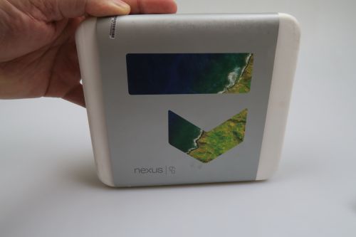 Huawei Nexus 6P Unboxing: cel mai arătos telefon Nexus din ultimii ani scos din cutie (Video)