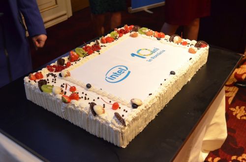 Intel sărbătorește 10 ani de prezență pe piața din România oferindu-ne o privire asupra principalelor realizări