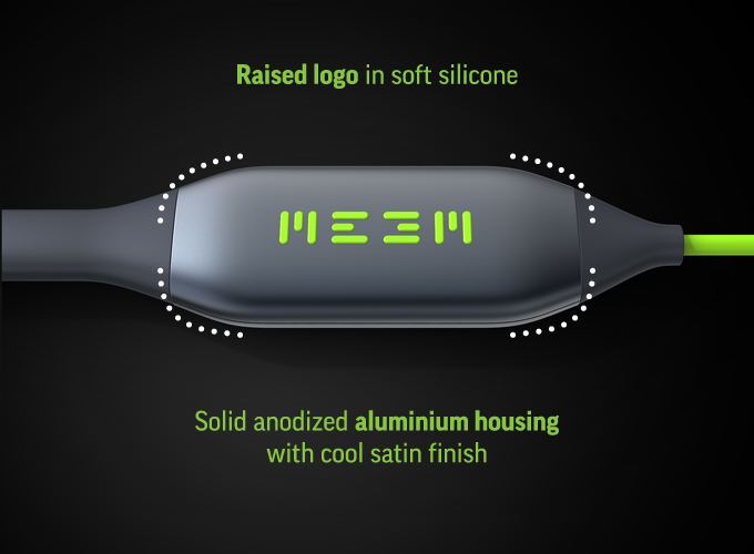 MEEM este un cablu USB care face backup automat pentru date în vreme ce încarca telefonul; Îl găsiţi pe Kickstarter