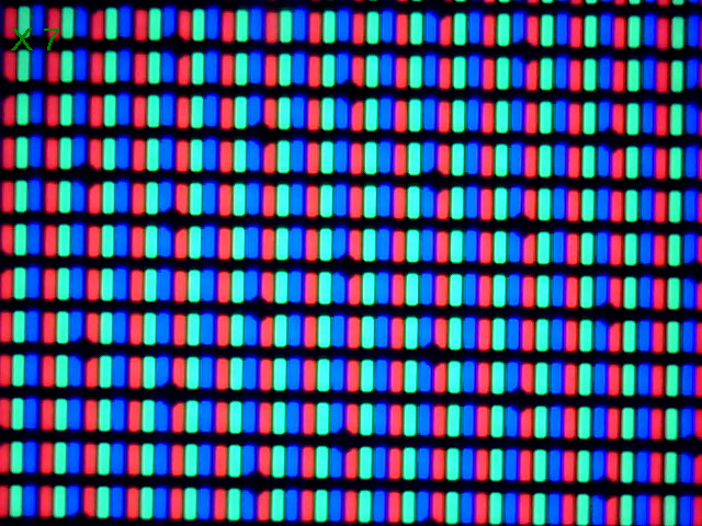 Display-ul lui LG G Pro 2 la microscop