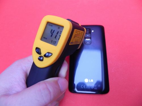 LG G2 temperatura in jocuri