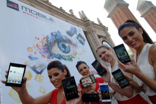 MWC 2012: LG va prezenta șase telefoane Android