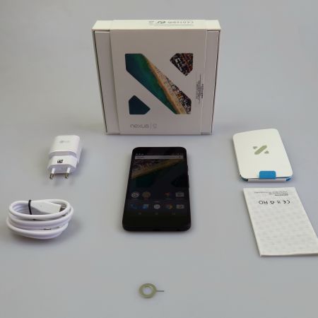 LG Nexus 5X, continutul cutiei