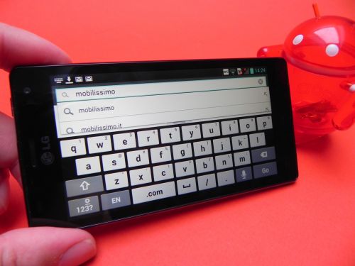 LG Optimus 4X HD tastatura