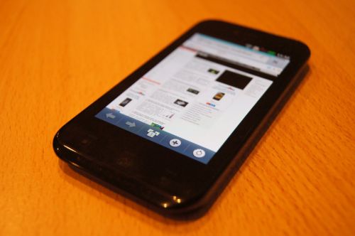 5 motive pentru care s-ar putea să cumperi un LG Optimus Sol E730