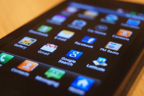 5 motive pentru care s-ar putea să cumperi un LG Optimus Sol E730