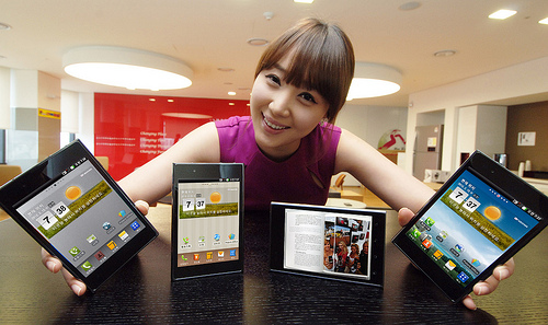 LG Optimus Vu - prezentarea oficială pentru rivalul lui Samsung Galaxy Note