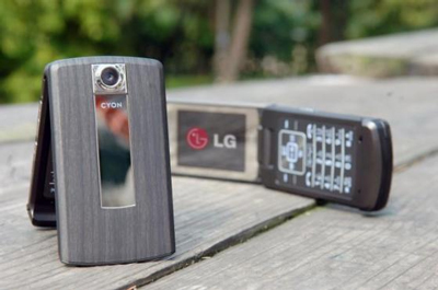 LG: LG anunta un nou telefon Shine... de lemn