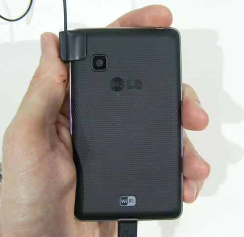 LG T375 și LG T385 - telefoane touch dual-sim și single-sim