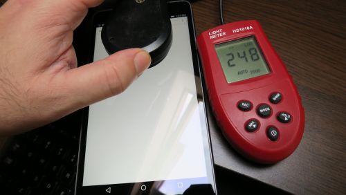 Luminozitate ecran Lenovo PHAB Plus