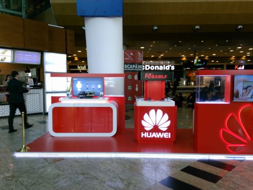 Mostre foto Lenovo PHAB Plus la interior