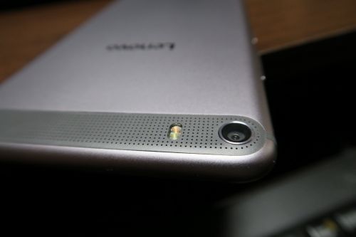 Camera lui Lenovo PHAB Plus