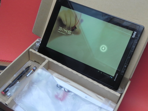 Tableta Lenovo ThinkPad scoasă din cutie la Mobilissimo.ro - vine la pachet cu un stylus capacitiv (Video)