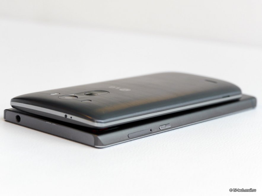 Lenovo Vibe Z2 Pro comparat cu LG G3