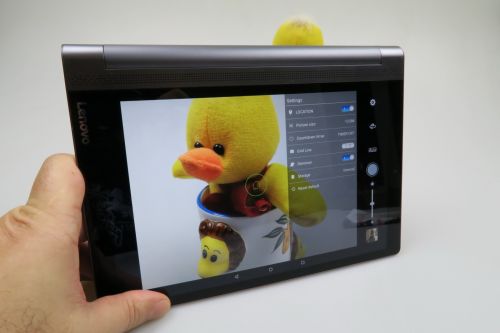 Camera lui Lenovo Yoga Tab 3 Pro