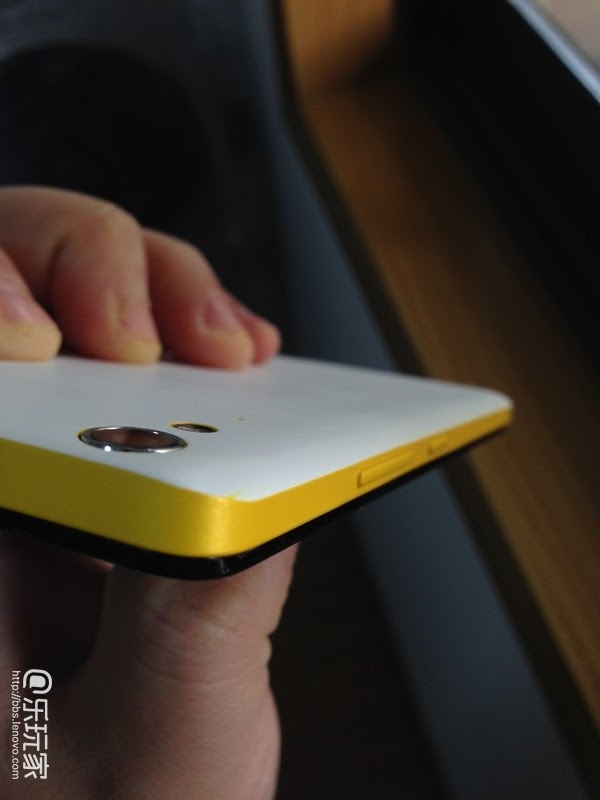 Lenovo K3, un telefon cu funcții muzicale și preț accesibil apare În imagini hands on, fiind scos din cutie