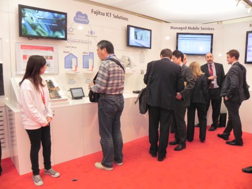Standul Fujitsu de la Mobile World Congress 2012 din Barcelona