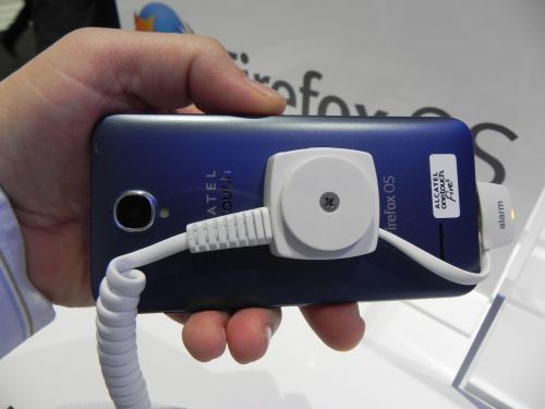 Alcatel One Touch Fire E hands on preview: o premieră cu Firefox OS de la Alcatel (Retro MWC 2014 - Video)