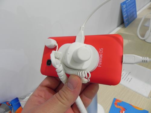 MWC 2014: ZTE Open C hands on preview - telefon entry level cu Firefox OS 1.3