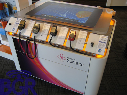 Microsoft: Microsoft Surface s-a lansat prin AT&T