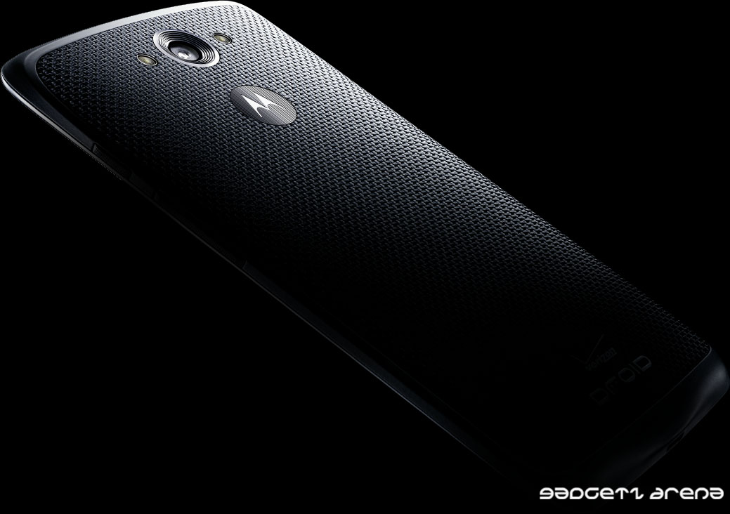 Moto Droid Turbo apare În noi imagini; lansarea este programată pentru 28 octombrie