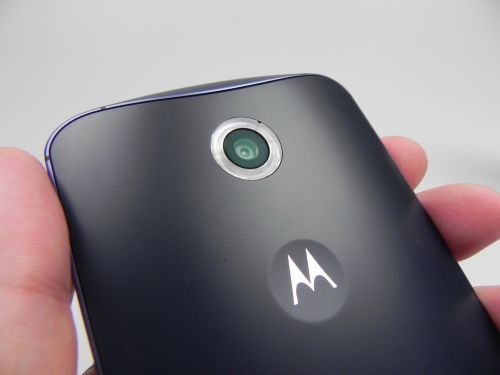 Nexus 6 - Camera de 13 MP vine cu stabilizare optică a imaginii.
