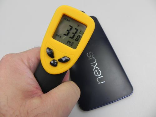 Motorola Nexus 6 atinge 34 de grade Celsius, după 15 minute de Riptide GP2