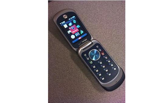 Motorola: Noi imagini cu telefoanele Motorola Blaze ZN4 si Rapture VU30