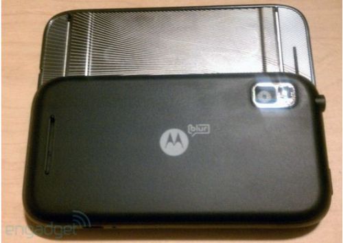 Imagini in premiera cu Motorola Sage, un nou terminal Android 2.1