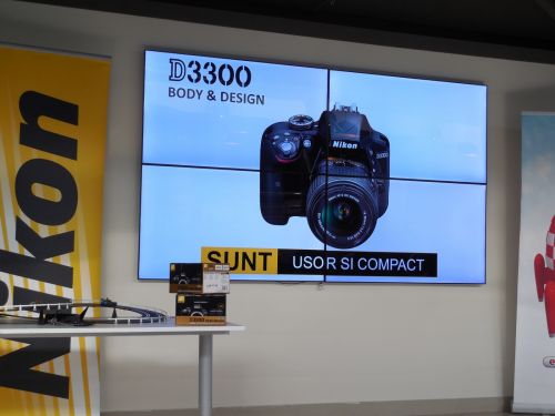 eMAG dă startul lansărilor exclusive din 2014 cu Nikon D3300