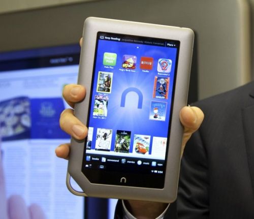 Nook Tablet de 8 GB vrea să detroneze Kindle Fire
