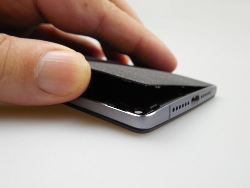 OnePlus 2 inlaturarea capacului spate