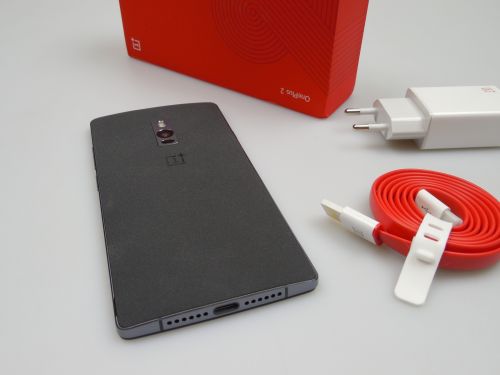 OnePlus 2 scos din cutie