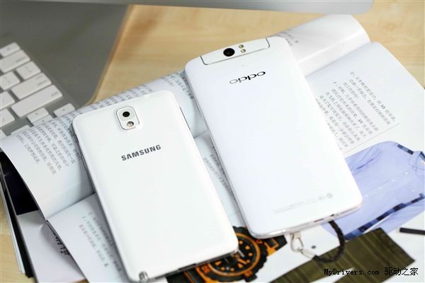 Oppo N1 comparat versus Samsung Galaxy Note 3