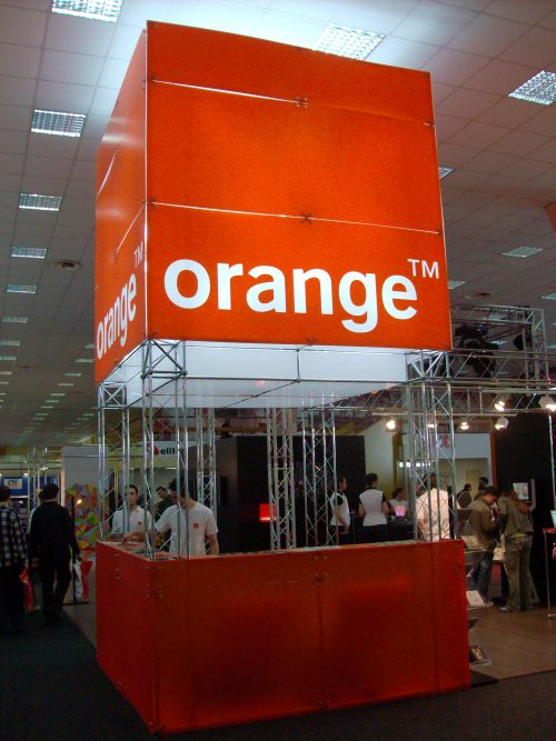 Stand Orange CERF