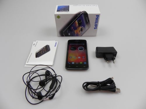 Philips Xenium W8510 Unboxing: scoatem din cutie un campion al bateriei (Video)