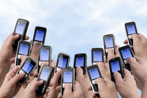 RCS & RDS pregăteşte smartphone-uri subvenţionate de la Huawei, Nokia sau Samsung
