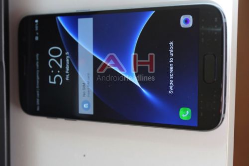 Samsung Galaxy S7 şi S7 Edge fotografiate hands on din toate unghiurile posibile, uşor de confundat cu predecesorii