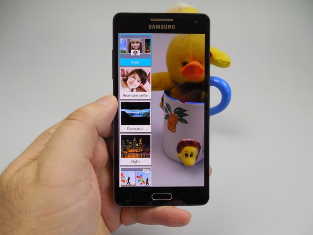 Samsung Galaxy A5 pe partea foto