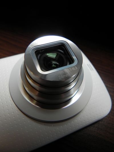 Camera lui Samsung Galaxy K Zoom