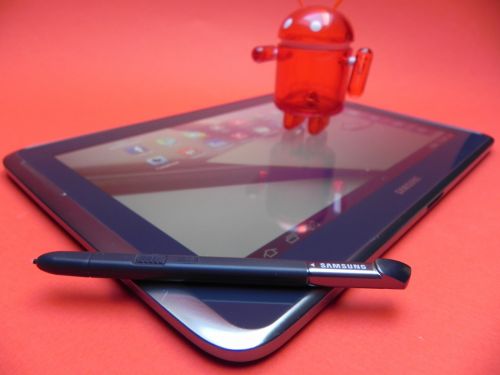 S Pen are parte de tehnologie Wacom