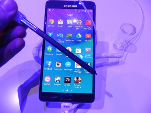 IFA 2014: Samsung Galaxy Note 4 hands on - margine metalică, fără rezistență la apă, feeling plăcut (Video)