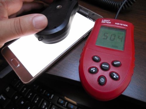 Samsung Galaxy Note 5 testat cu luxmetrul