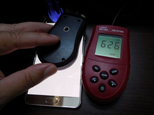 Samsung Galaxy Note 5, luminozitate ecran in bataia soarelui