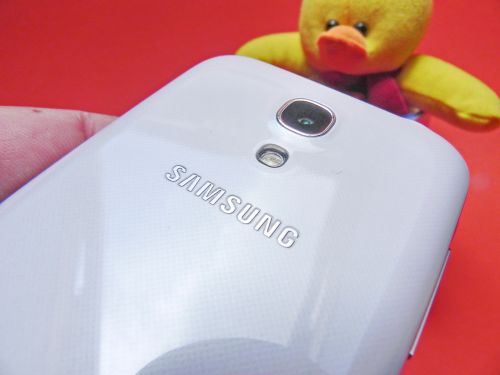 Samsung Galaxy S4 Mini - partea spate