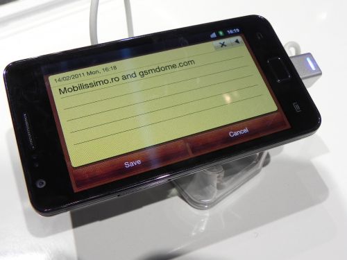 Samsung Galaxy S II in mainile Mobilissimo.ro